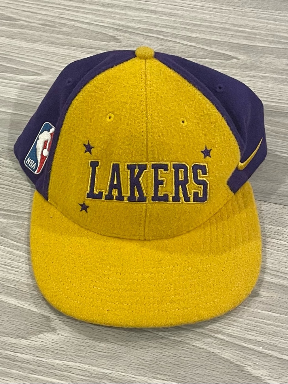Vintage Nike LA Lakers Wool Embroidered NBA Fitted Hat Mens Size Large 7 3/8